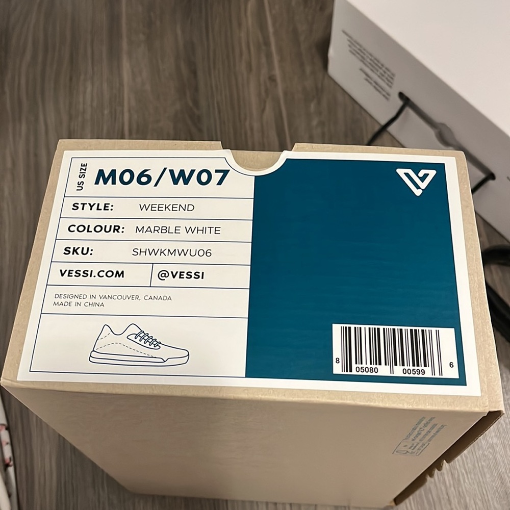 Brand new vessi weekend size 7 white